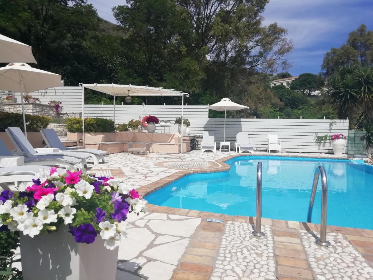 Imerolia Beach Villa Kassiopi Corfu Exterior foto